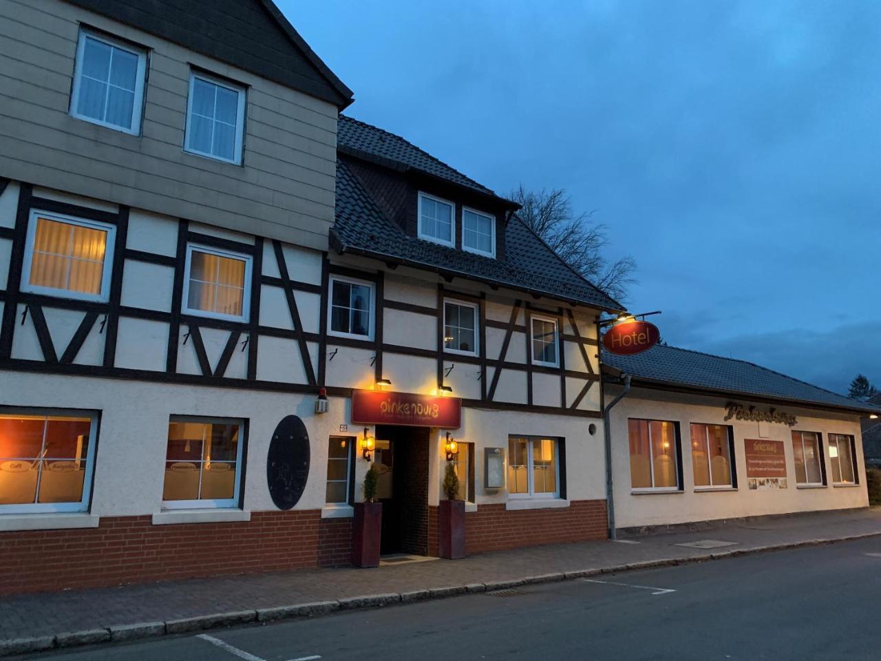 Hotel Und Restaurant Pinkenburg Wennigsen Ngoại thất bức ảnh