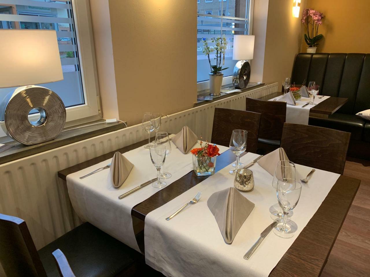 Hotel Und Restaurant Pinkenburg Wennigsen Ngoại thất bức ảnh